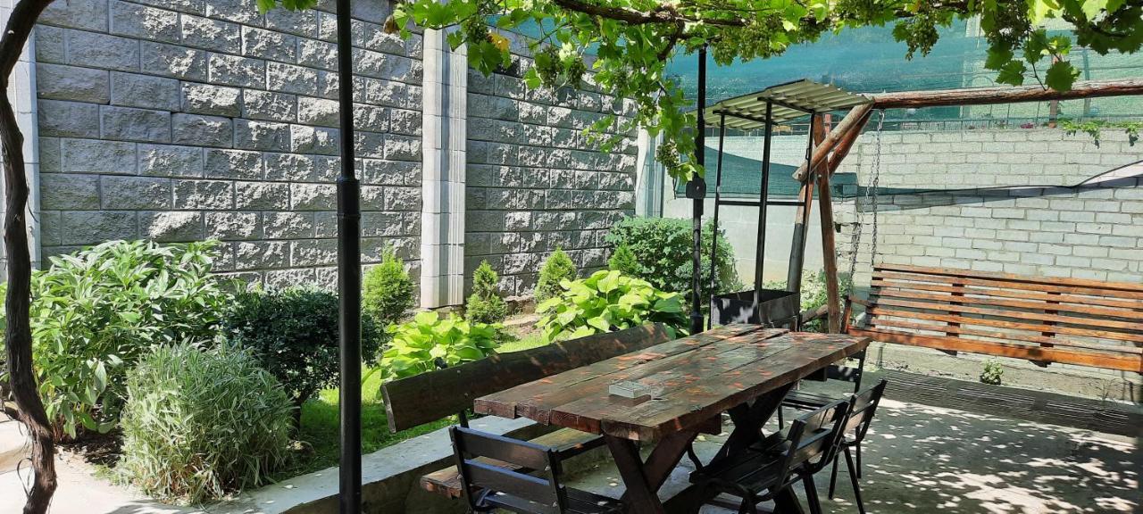 Guest House Odesa Exterior photo